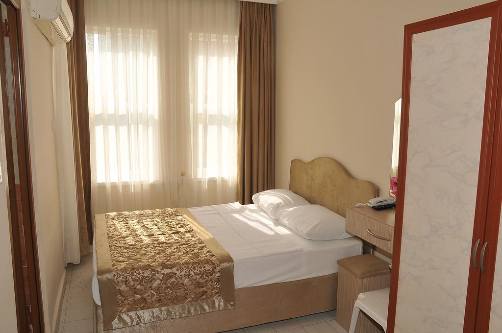 Exenia Hotel Αλάνια Εξωτερικό φωτογραφία