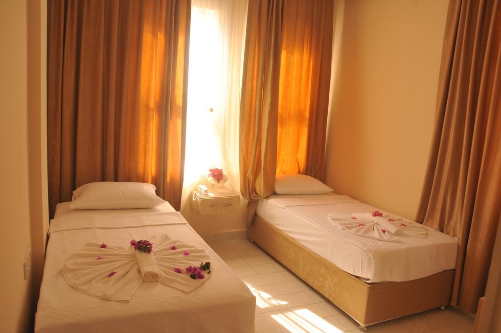 Exenia Hotel Αλάνια Εξωτερικό φωτογραφία